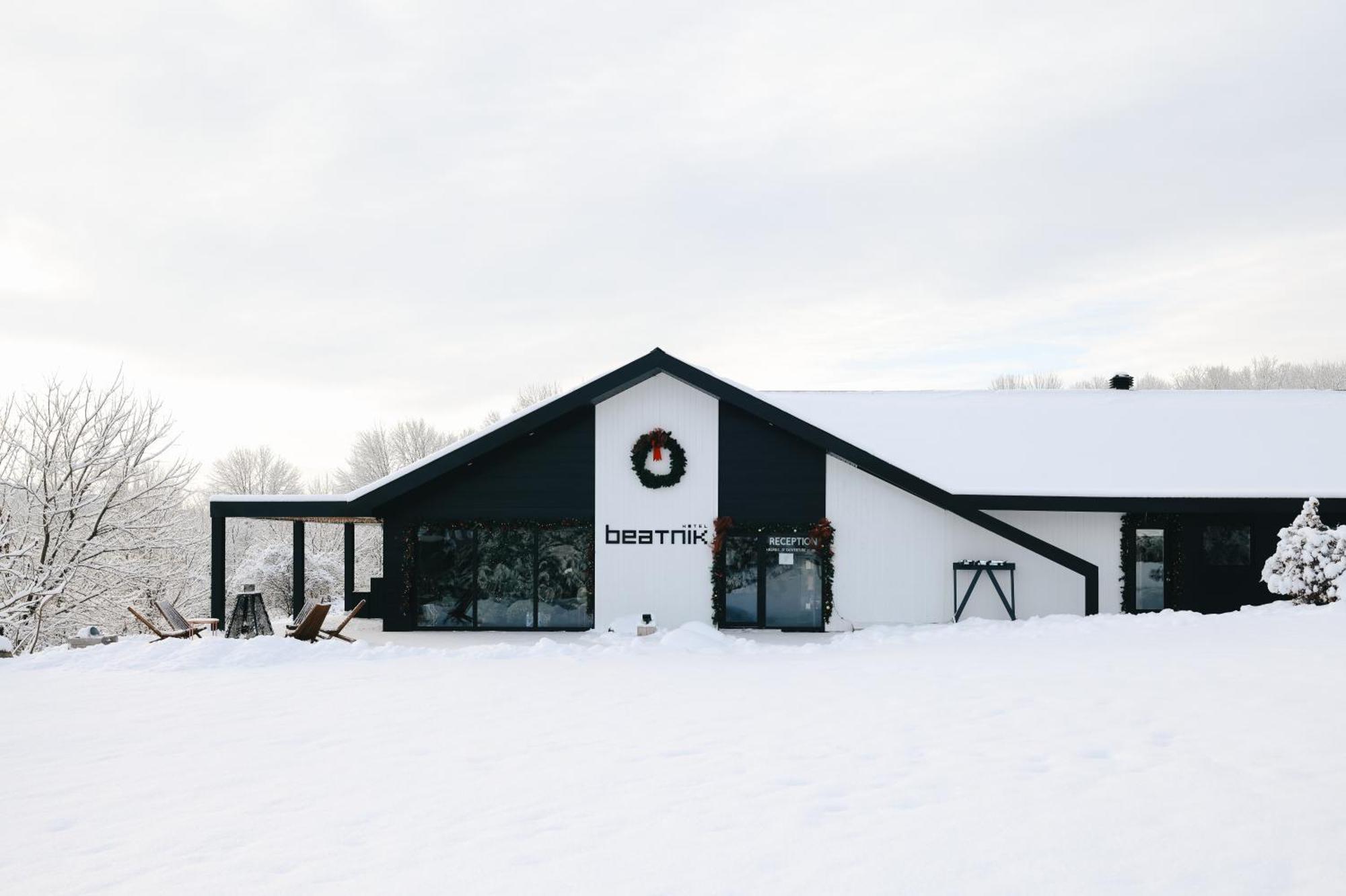 Beatnik Hotel Bromont Exteriér fotografie